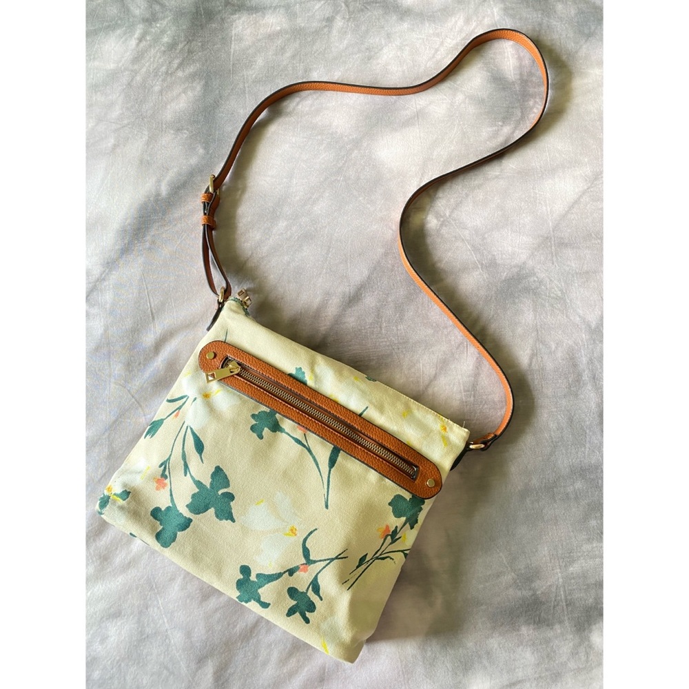 Floral Crossbody Purse - Picture 6 of 9